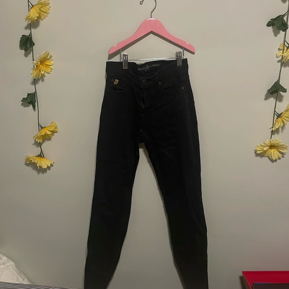 Black skinny jeans